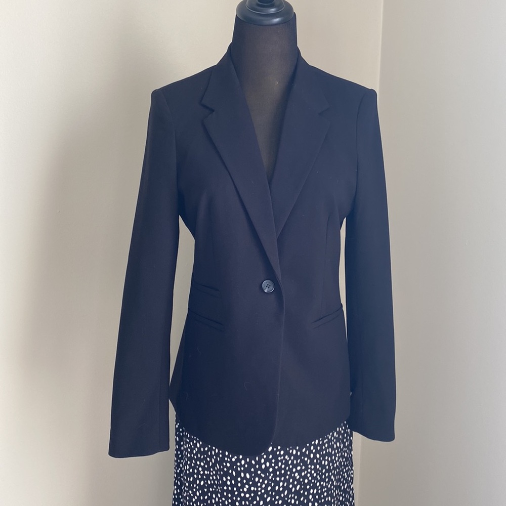 Vince Camuto Black Blazer in size 4